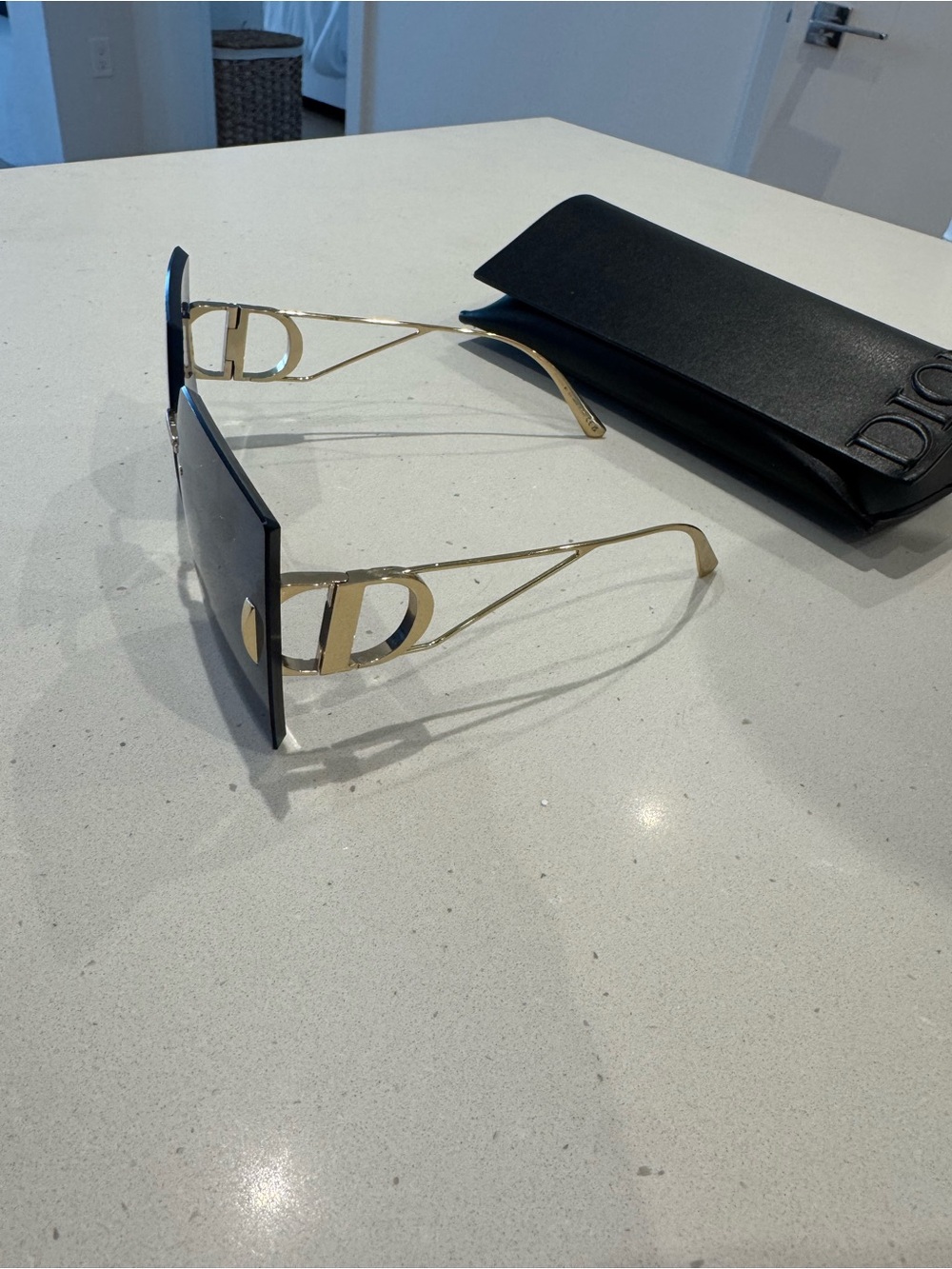 Dior Rimless Sunglasses with Gold Frame - Picture 3 of 7